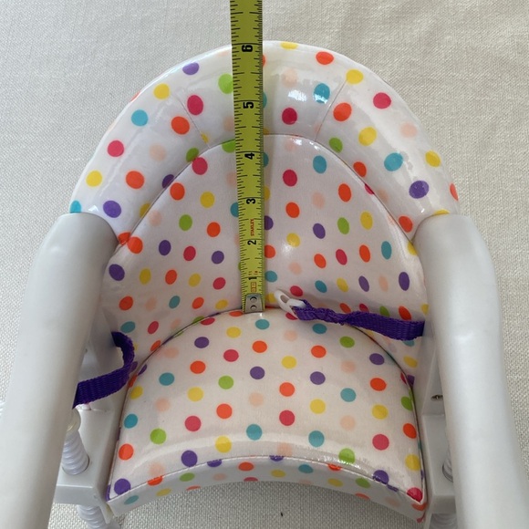 AMERICAN GIRL | Doll Treat Seat - Polka Dot Doll Clip-on Booster Seat - Picture 13 of 16